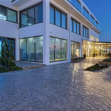 Four Seasons Life - Luxury - With 2 Bedrooms Iskele District (Northern Cyprus)