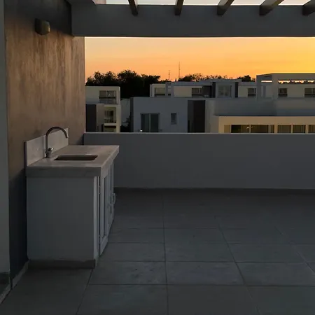 Four Seasons Life - Luxury - With 2 Bedrooms *