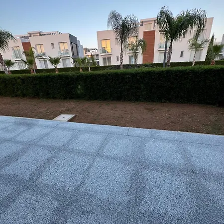 Four Seasons Life - Luxury - With 2 Bedrooms *