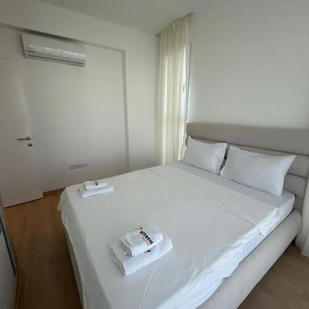 Four Seasons Life - Luxury - With 2 Bedrooms *