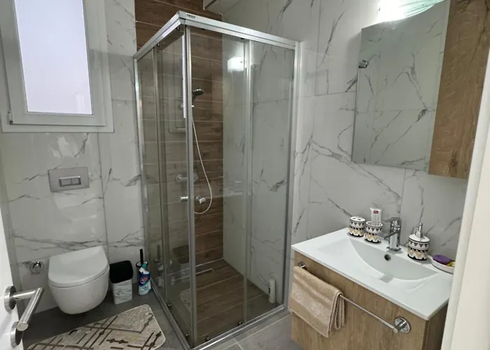 Four Seasons Life - Luxury - With 2 Bedrooms