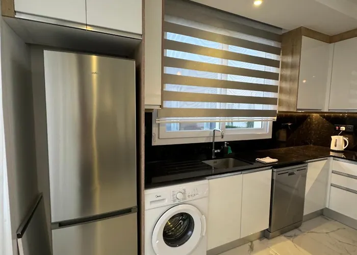 Four Seasons Life - Luxury - With 2 Bedrooms *