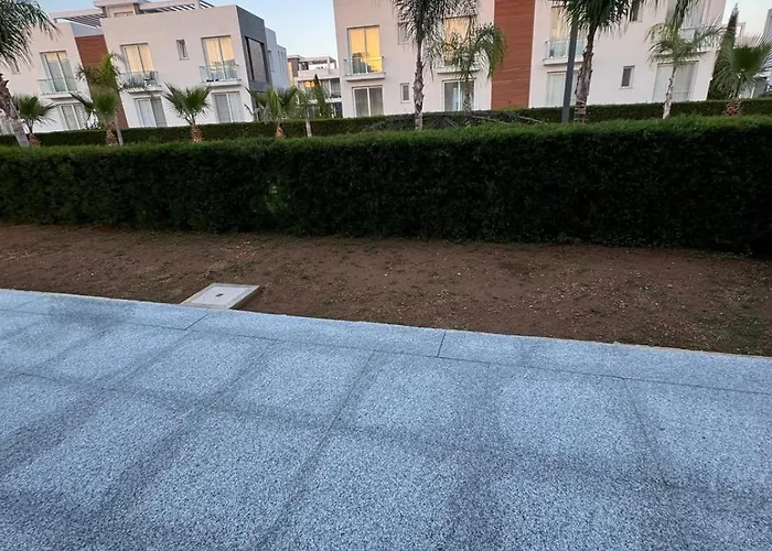 Four Seasons Life - Luxury - With 2 Bedrooms *